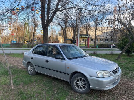 2006 Hyundai Accent ТагАЗ II, серебристый, 400000 рублей, вид 3