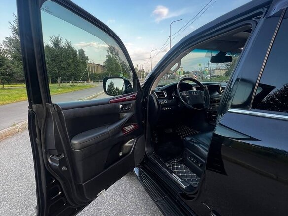 2014 Lexus LX 570 III Рестайлинг, чёрный, 3490000 рублей - вид 14