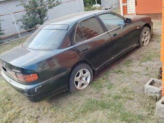 1992 Toyota Camry III (XV10), зелёный, 70000 рублей, вид 1