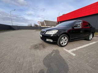 2011 Skoda Octavia II (A5) Рестайлинг, чёрный, 770000 рублей, вид 3