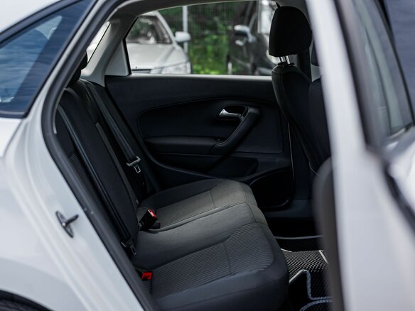 2014 Volkswagen Polo V, белый, 590000 рублей - вид 11