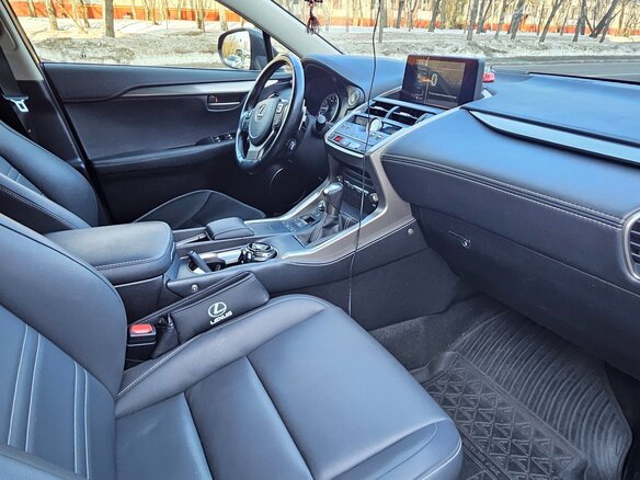2021 Lexus NX 200 I Рестайлинг, чёрный, 3800000 рублей - вид 11