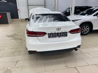 2018 Toyota Camry VIII (XV70), белый, 1900000 рублей, вид 2