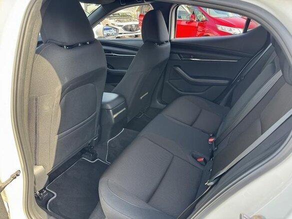 2022 Mazda 3 IV (BP), белый - вид 29