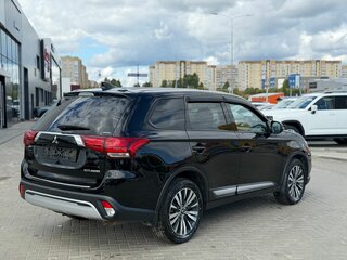2019 Mitsubishi Outlander III Рестайлинг 3, чёрный, 2150000 рублей, вид 4
