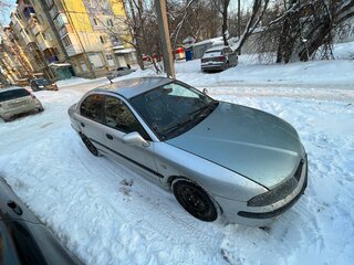 2002 Mitsubishi Carisma I Рестайлинг, серебристый, 350000 рублей, вид 5