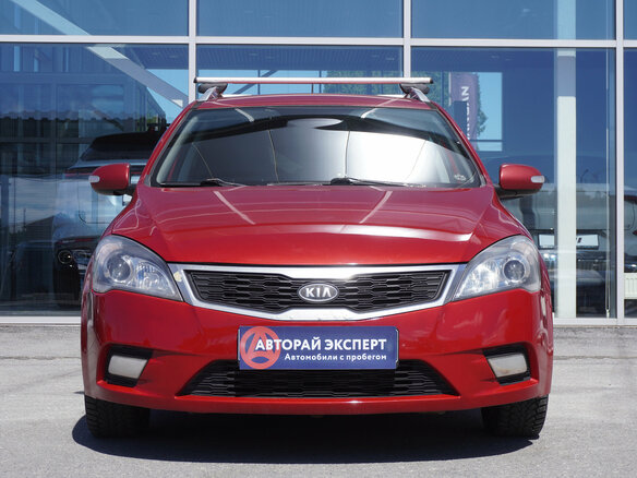 2011 Kia Ceed I Рестайлинг, красный - вид 1