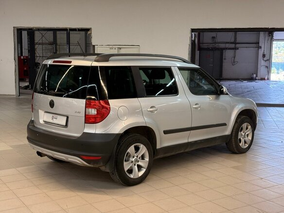 2012 Skoda Yeti I, серебристый - вид 5