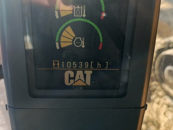 2011 Caterpillar 330D2 L, жёлтый, 5500000 рублей - вид 13