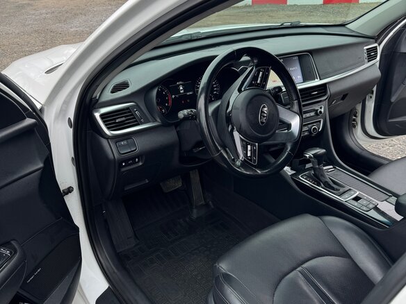 2019 Kia Optima IV Рестайлинг, белый - вид 5