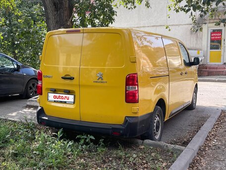 2018 Peugeot Expert, жёлтый, 1500000 рублей, вид 3