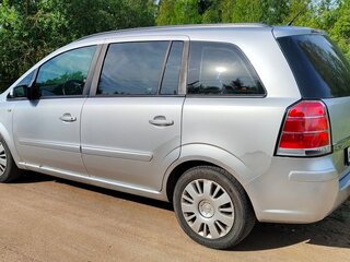 2007 Opel Zafira B, серебристый, 424000 рублей, вид 3