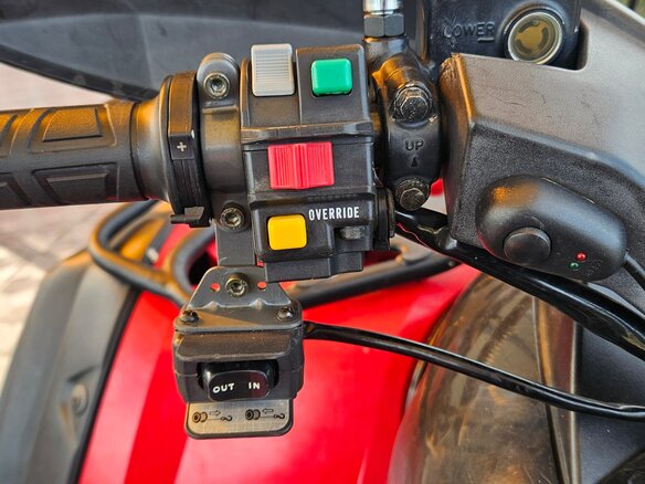 2008 BRP Can-Am Outlander MAX 650, красный, 750000 рублей - вид 6