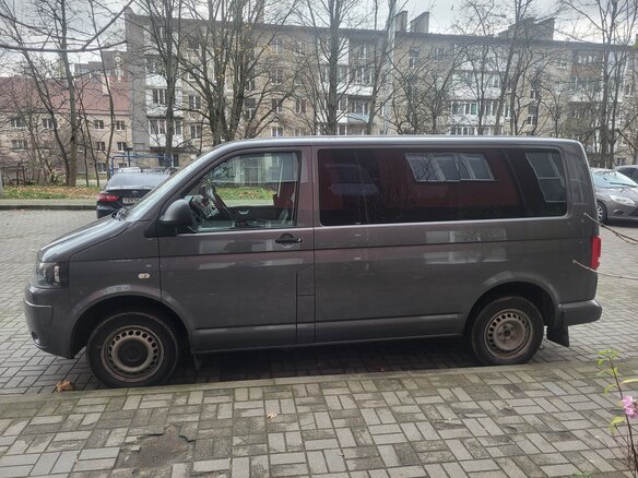 2012 Volkswagen Caravelle T5 Рестайлинг, серый, 1790000 рублей - вид 3