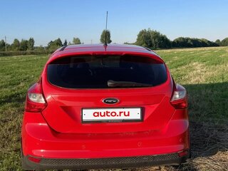 2013 Ford Focus III, красный, 700000 рублей, вид 3