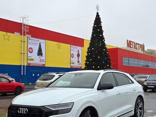 2021 Audi Q8 55 TFSI I (4M), белый, 9500000 рублей, вид 1