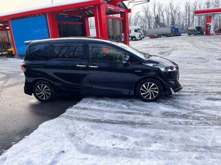 2018 Toyota Sienta II Рестайлинг, чёрный, 1550000 рублей, вид 5