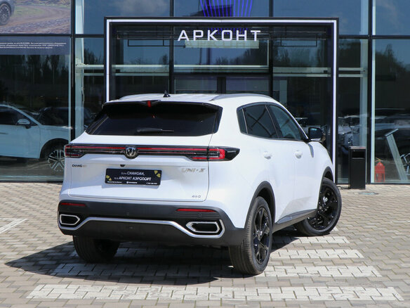2026 Changan UNI-S I Рестайлинг, белый, 3149900 рублей - вид 5