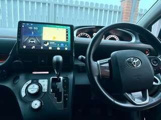 2015 Toyota Sienta II, чёрный, 1290000 рублей, вид 4