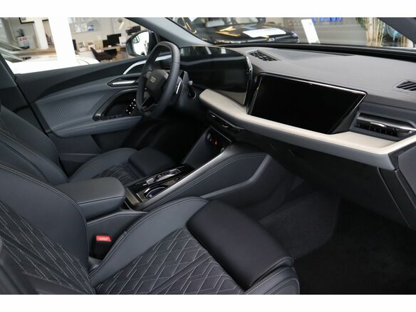 2026 Audi Q5 L III (GU), белый, 6700000 рублей - вид 11