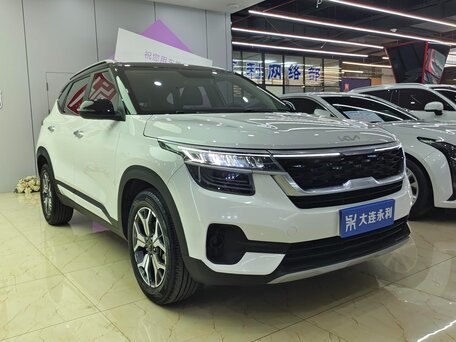 2021 Kia KX3, белый, 1630000 рублей, вид 3