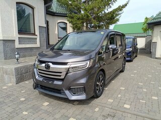 2020 Honda Stepwgn Spada V Рестайлинг, серебристый, 2890000 рублей, вид 3