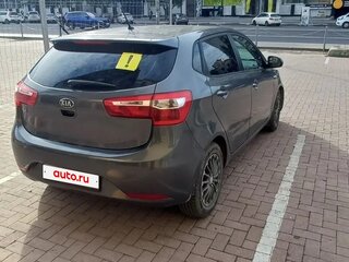 2014 Kia Rio 6-speed III, серый, 870000 рублей, вид 3