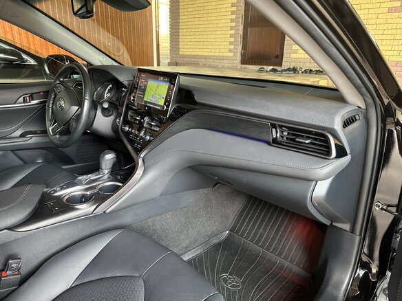 2021 Toyota Camry VIII (XV70) Рестайлинг, чёрный, 4150000 рублей - вид 9