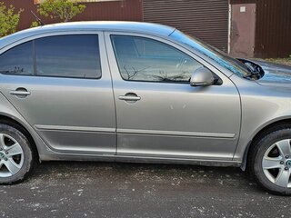 2010 Skoda Octavia DSG7 II (A5) Рестайлинг, серый, 609000 рублей, вид 5