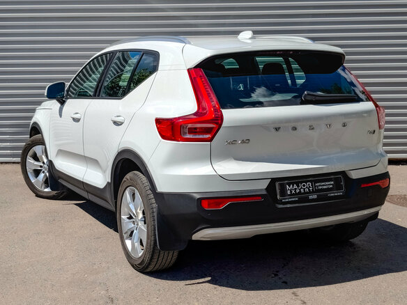 2020 Volvo XC40 I, белый - вид 7