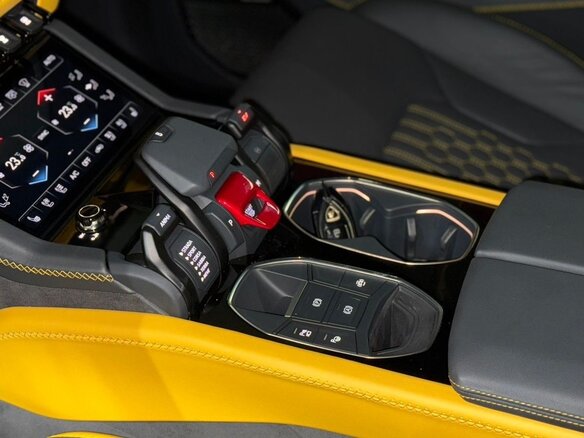 2026 Lamborghini Urus SE I Рестайлинг, жёлтый, 35940000 рублей - вид 19