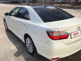 2016 Toyota Camry VII (XV50) Рестайлинг, белый, 1950000 рублей, вид 5