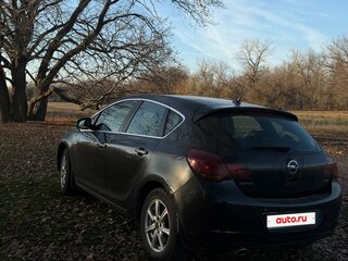 2011 Opel Astra J, чёрный, 585000 рублей, вид 4