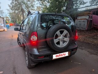 2013 Chevrolet Niva I Рестайлинг, серый, 400000 рублей, вид 2