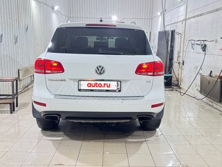 2012 Volkswagen Touareg II, белый, 1720000 рублей, вид 5