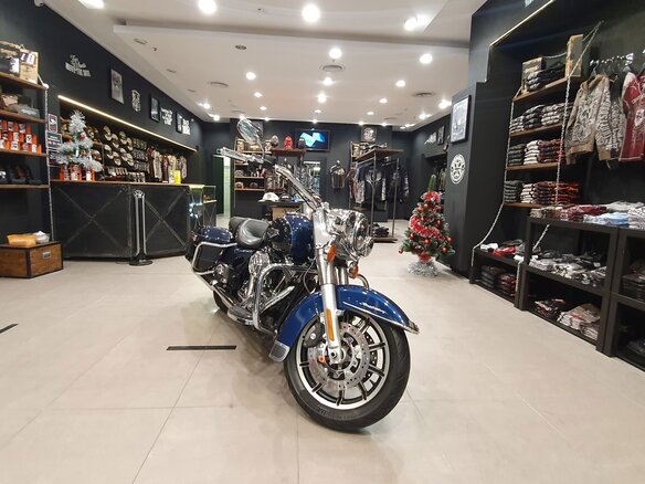 2014 Harley-Davidson Road King, синий, 1350000 рублей - вид 5