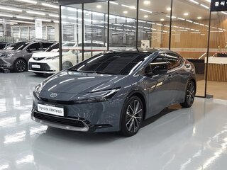 2026 Toyota Prius V (XW60), серый, 4350000 рублей, вид 1