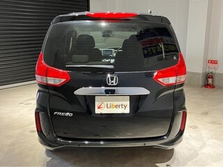 2021 Honda Freed II Рестайлинг, чёрный, 1210000 рублей, вид 5