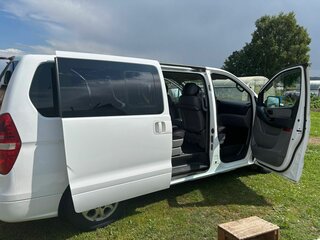 2012 Hyundai Grand Starex I, белый, 1750000 рублей, вид 4