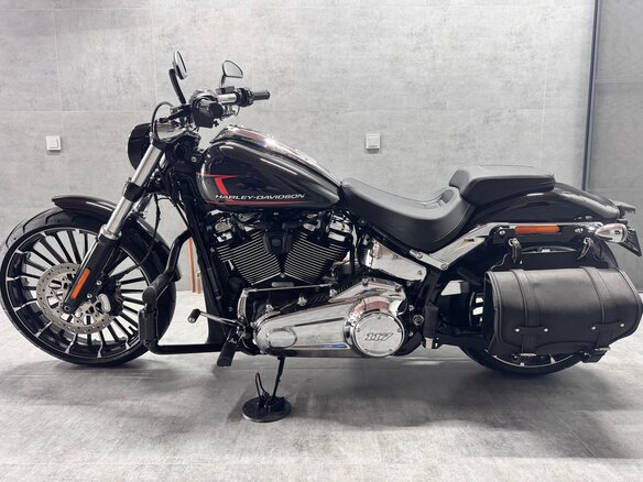 2023 Harley-Davidson Breakout, чёрный - вид 5