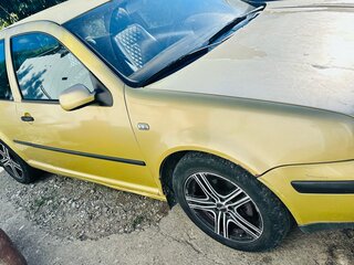 1998 Volkswagen Golf IV, жёлтый, 270000 рублей, вид 4