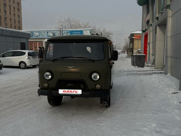 2020 УАЗ 3741, зелёный, 850000 рублей - вид 1