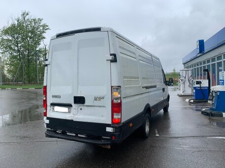2010 Iveco Daily, белый, 1500000 рублей, вид 2