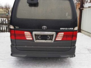 2002 Toyota Grand HiAce I, чёрный, 800000 рублей, вид 1