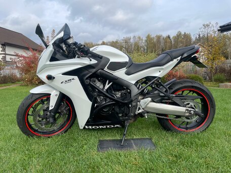 2015 Honda CBR 650F, белый, 749999 рублей, вид 5