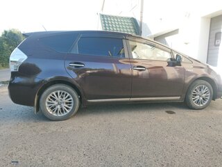 2013 Toyota Prius Alpha I (ZVW40/41), пурпурный, 1480000 рублей, вид 5