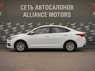 2019 Hyundai Solaris II, белый, 850000 рублей, вид 4