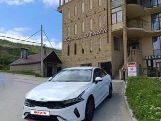 2020 Kia K5 III, белый, 2000000 рублей, вид 1