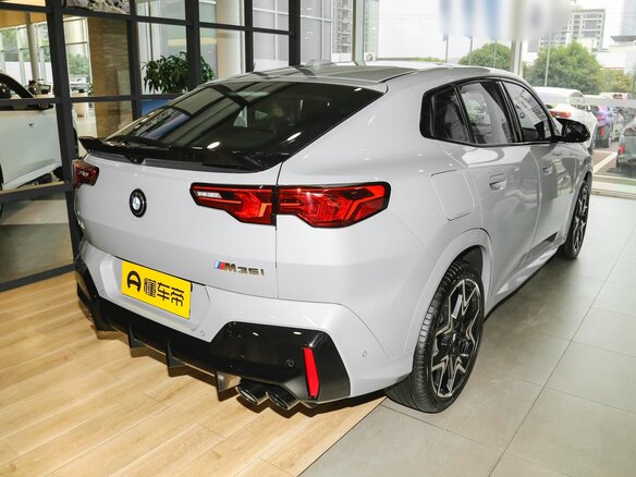 2026 BMW X2 M35i II (U10), серый - вид 4