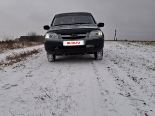 2011 Chevrolet Niva I Рестайлинг, серый, 485000 рублей, вид 1